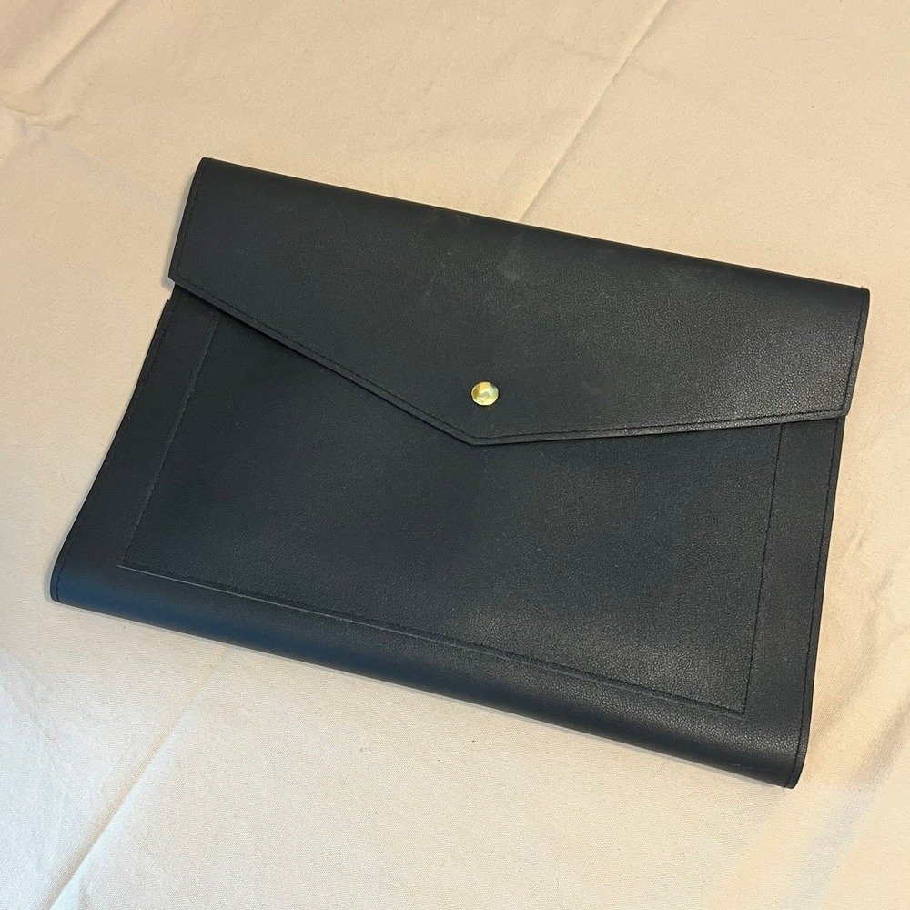 Glass Ladder & Co Megan Portfolio Black Vegan Leather Tech Organizer Envelope